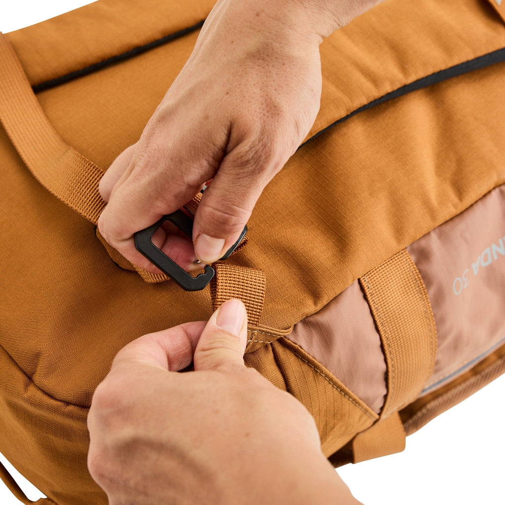 Nanda 30L Duffel